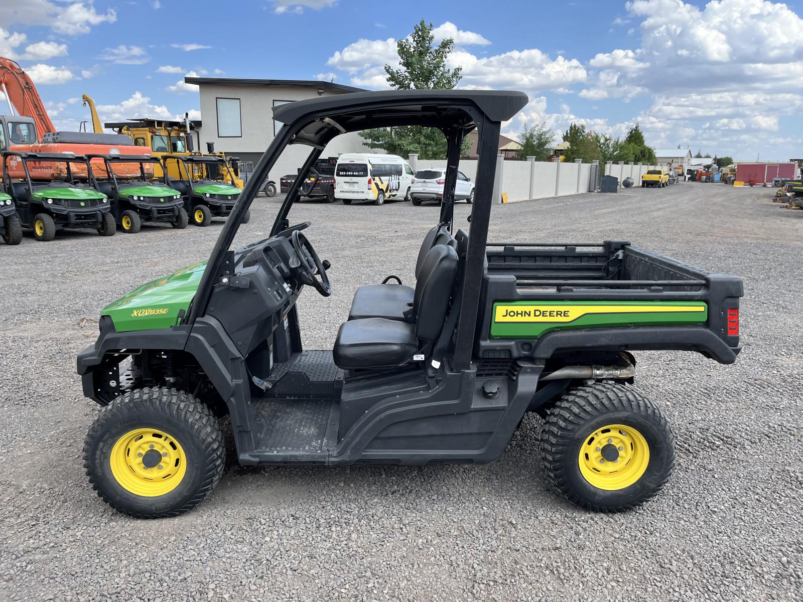 ./imagenes/INVOICE/2019/18260/JOHN DEERE XUV835E (11).JPG